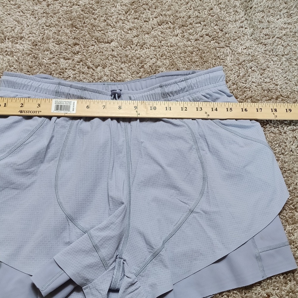 Outdoor Voices Relay Shorts Womens Medium Blue Good 2-in-1 Running Athletic - Picture 7 of 7